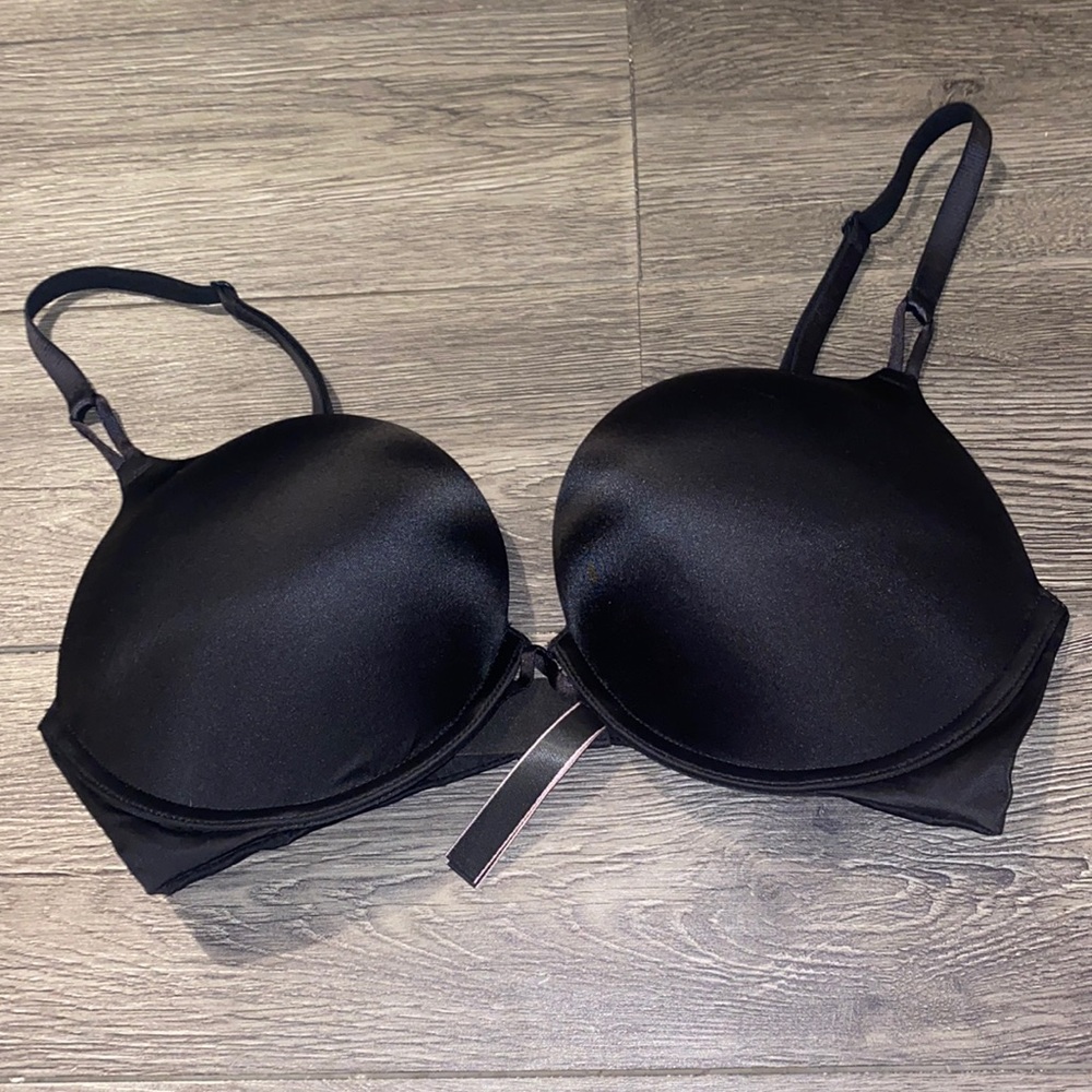 VS Bombshell Bra❤️‍🔥
